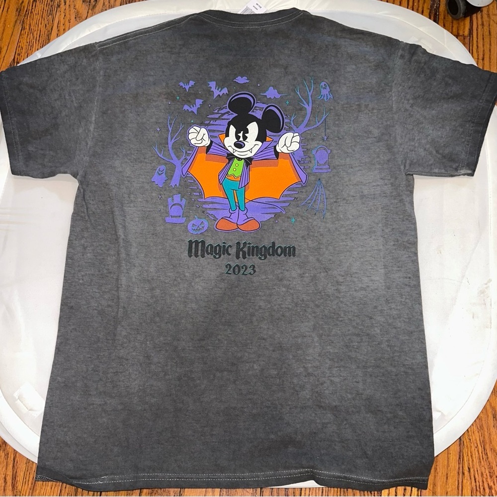 Grey 2023 Mickey’s not so scary Halloween tshirt size medium